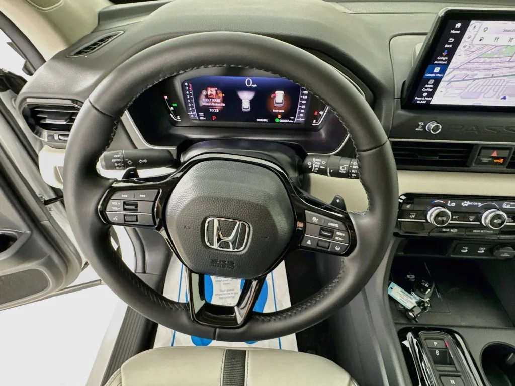 New 2026 Platinum White Pearl Honda RTL image 12