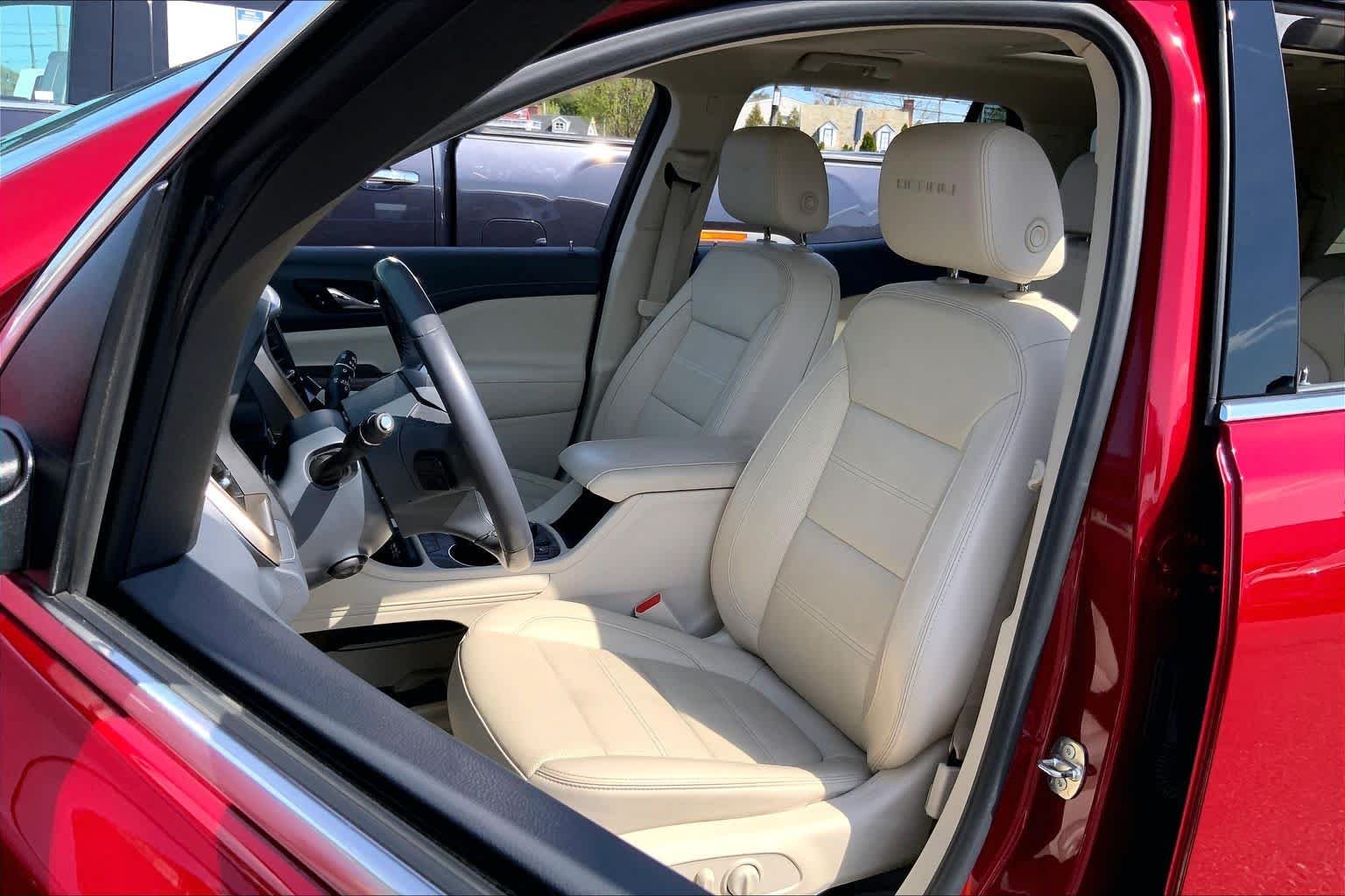 Used 2020 RED QUARTZ TINTCOAT GMC Denali image 9