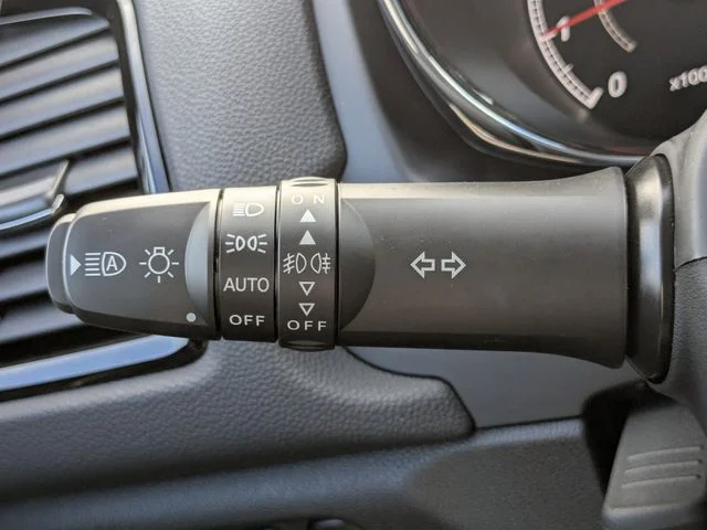 New 2026 Black Mitsubishi ES image 27