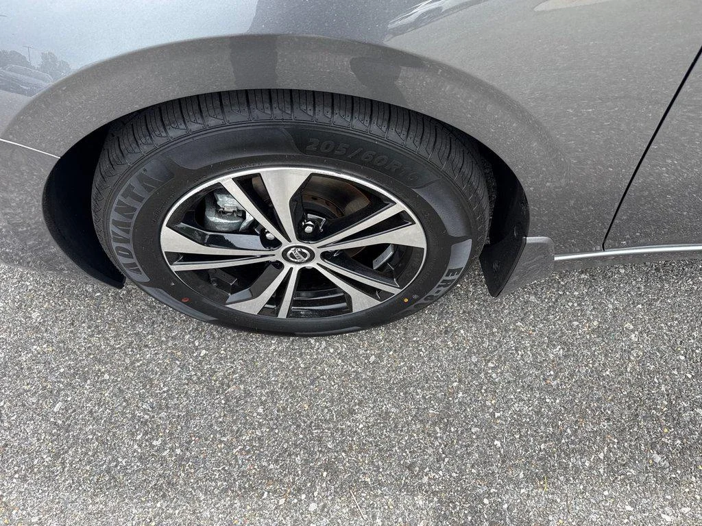 Used 2023 Gun Metallic Nissan SV CVT image 9