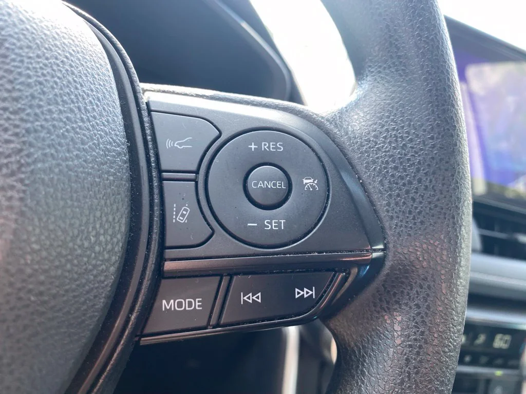 Used 2024 White Toyota XLE image 28