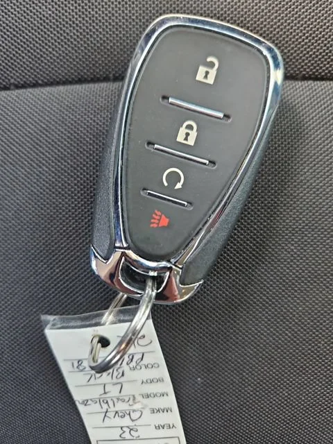 Used 2023 MOSAIC BLACK METALLIC Chevrolet LT image 29