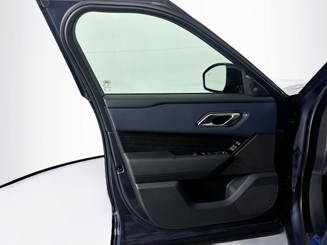 Certified Used 2026 Varesine Blue Land Rover Dynamic SE image 11