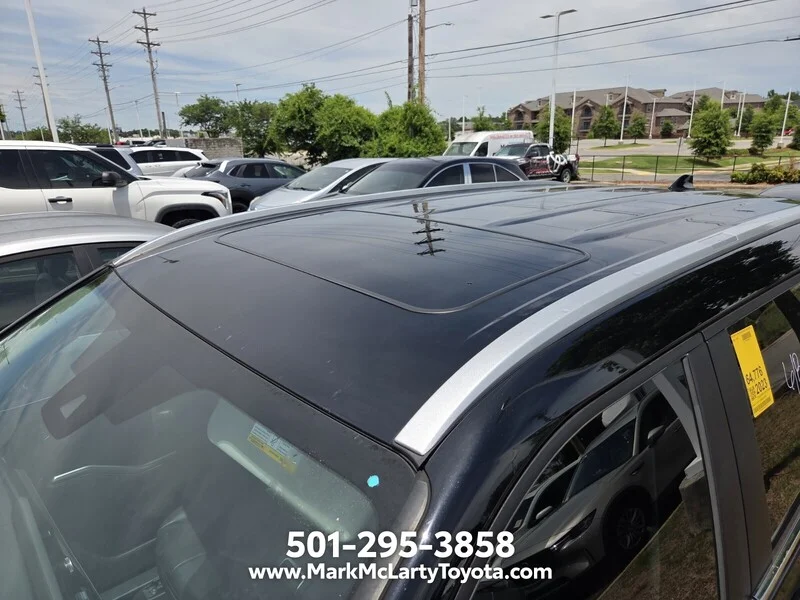 Used 2023 BLACK TOYOTA XLE FWD image 6