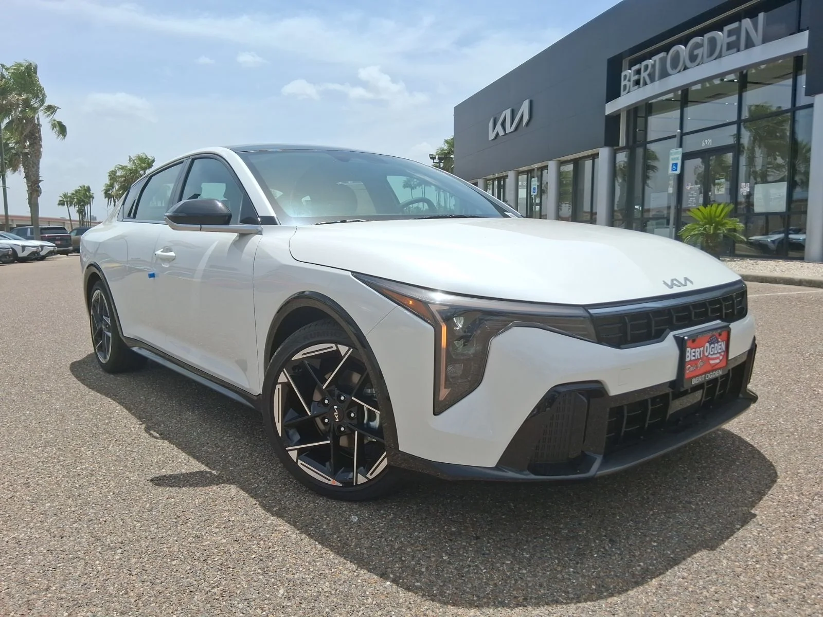 New 2026 White Kia GT-Line image 1