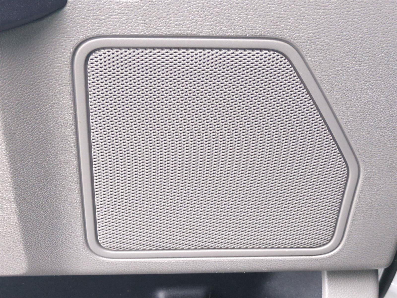 Used 2019 Oxford White Ford XL image 17