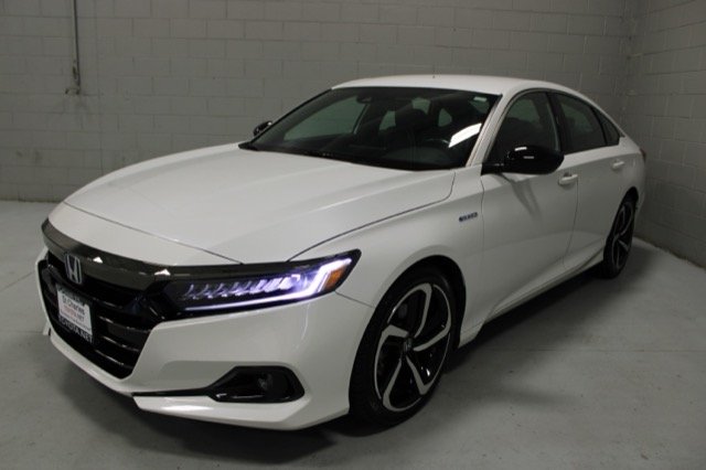 Used 2022 White Honda Sport image 3