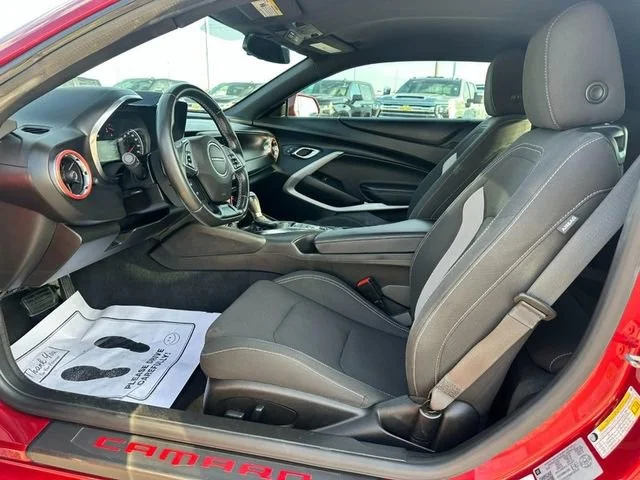 2021 Chevrolet Camaro 1LT - Photo 11