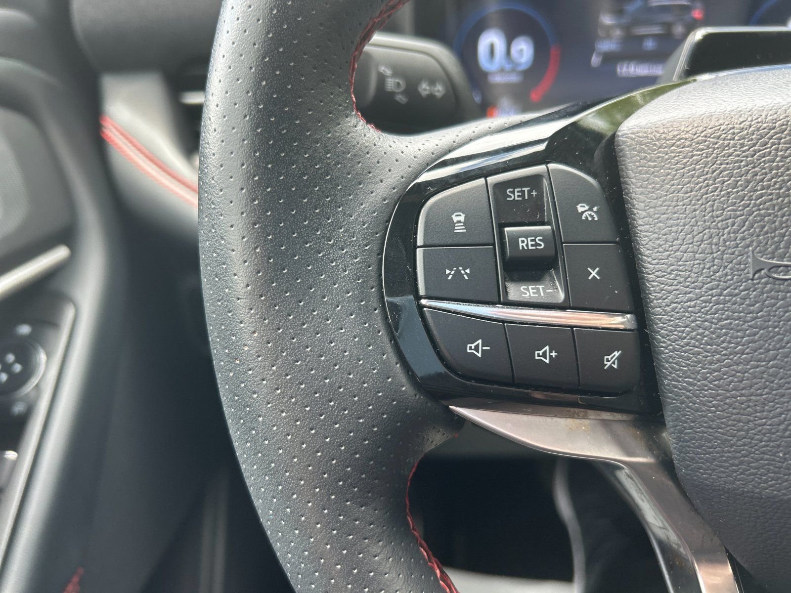Used 2025 Black Ford ST-Line image 31