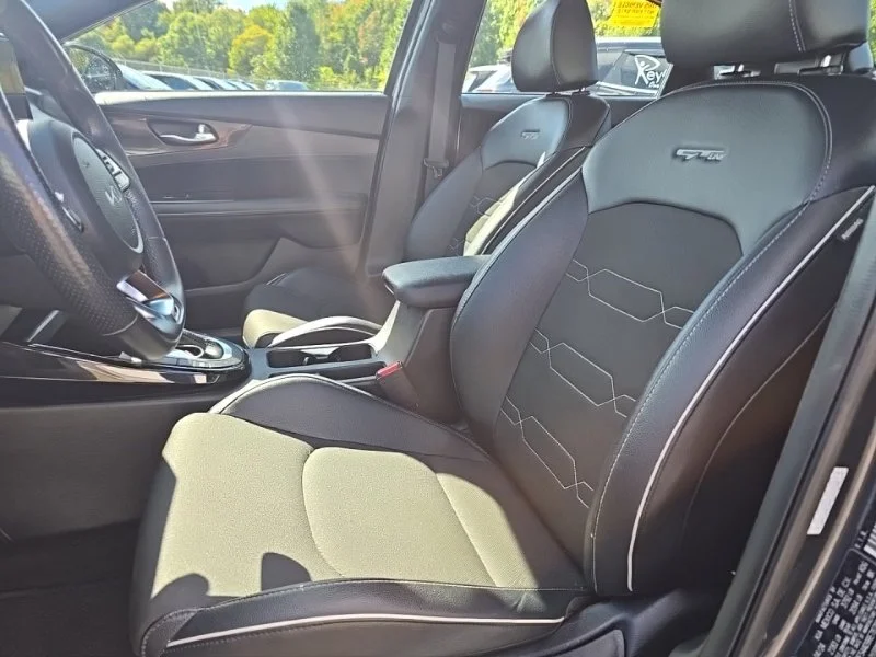 Used 2024 Gray Kia GT-Line image 11