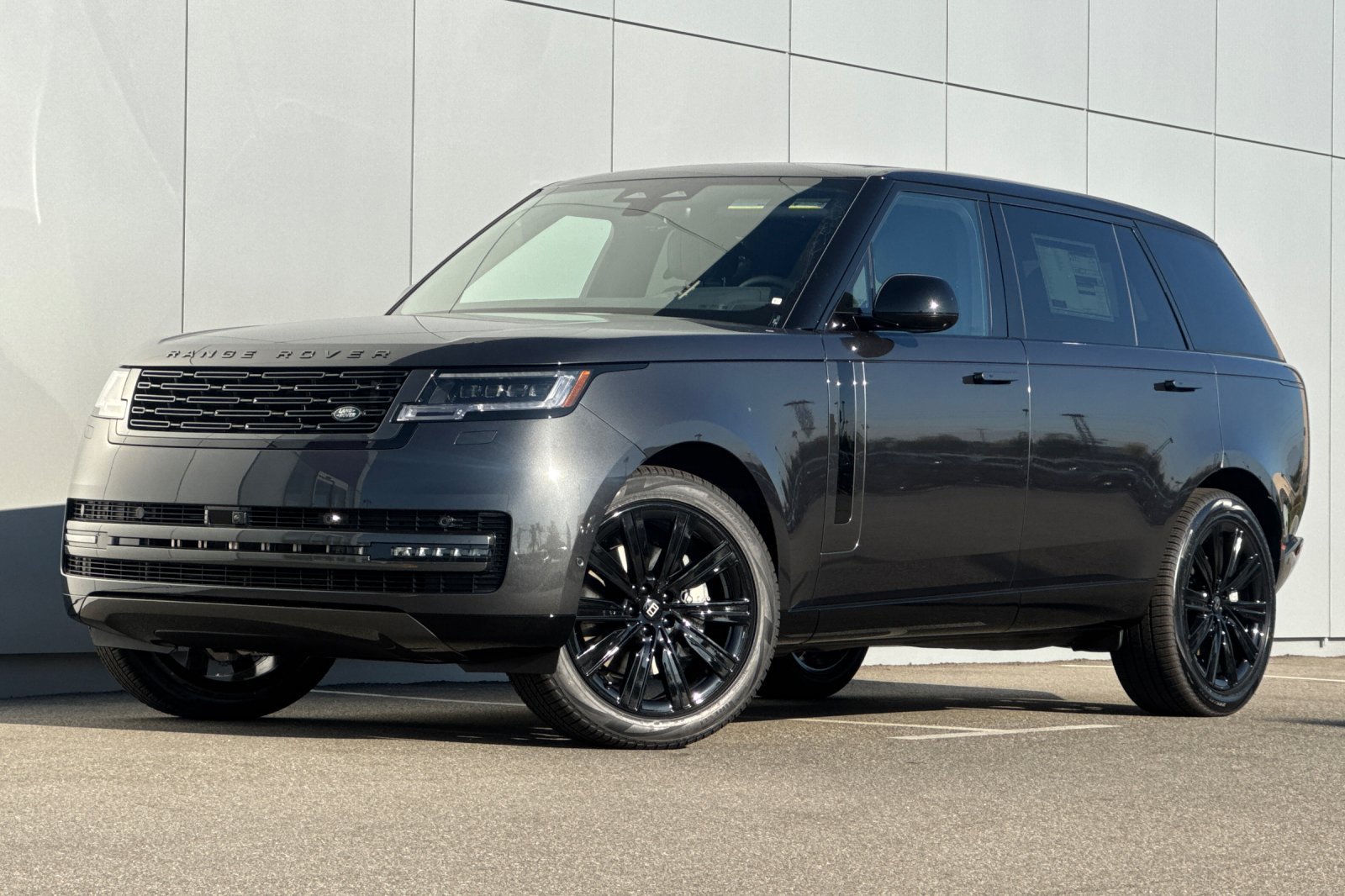 New 2027 Carpathian Grey Land Rover SE image 1
