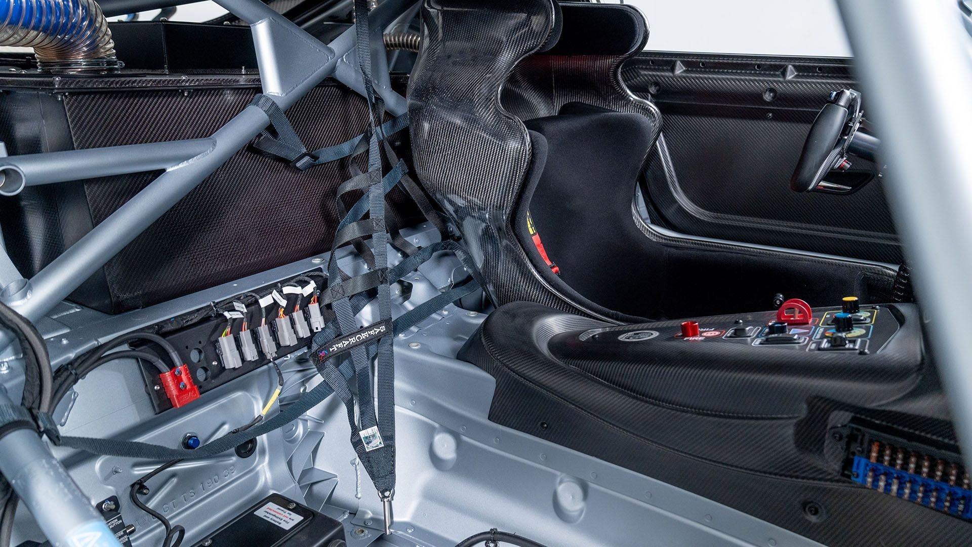 Used 2022 Designo Iridium Silver Magno Mercedes-Benz Track Series image 22