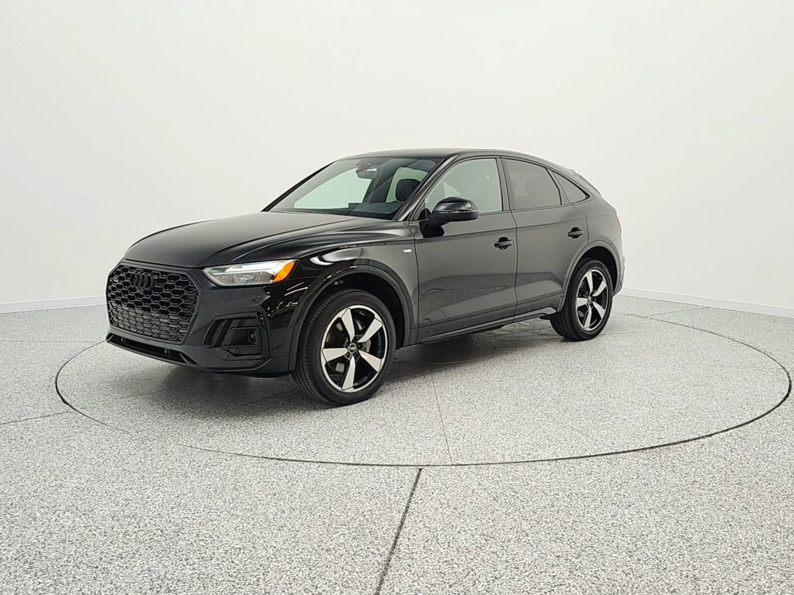 2023 Audi Q5 Sportback 45 Premium Plus's photo