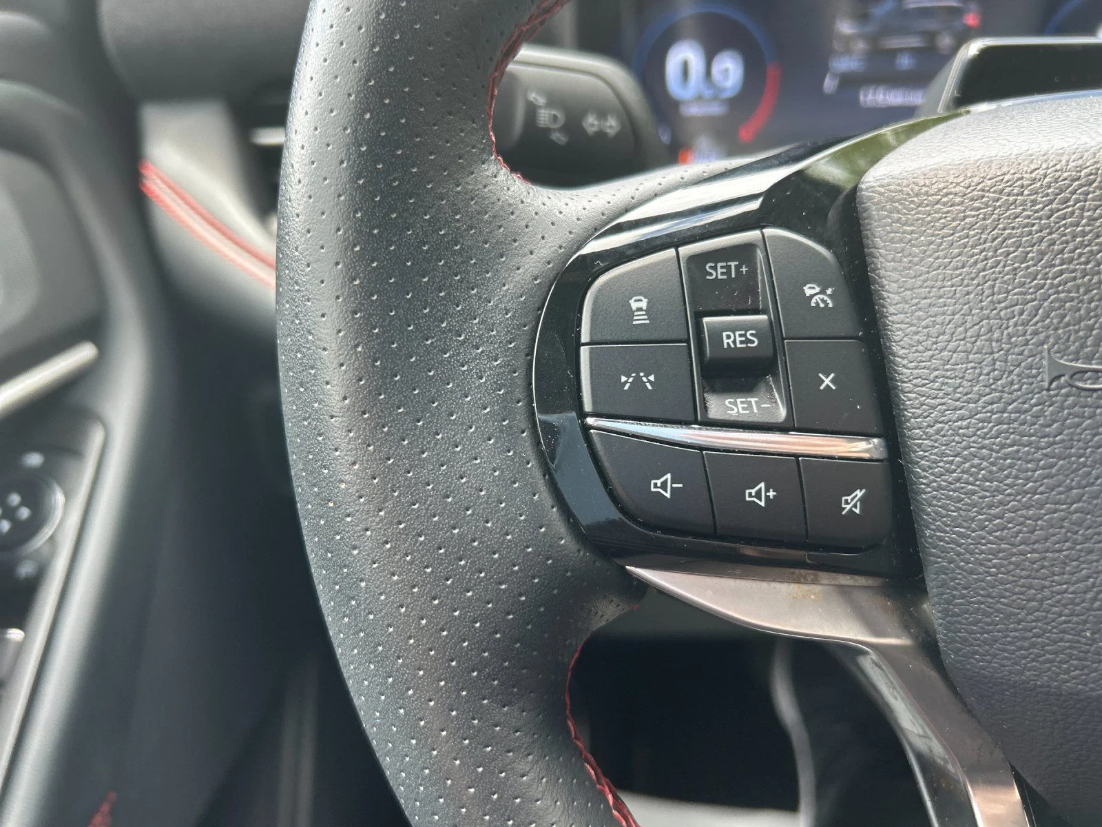 Used 2025 Black Ford ST-Line image 31
