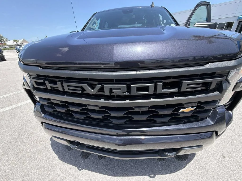Used 2023 Dark Ash Metallic Chevrolet Custom image 38