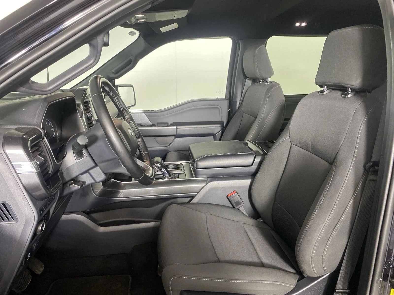 Used 2023 Agate Black Ford XLT image 20