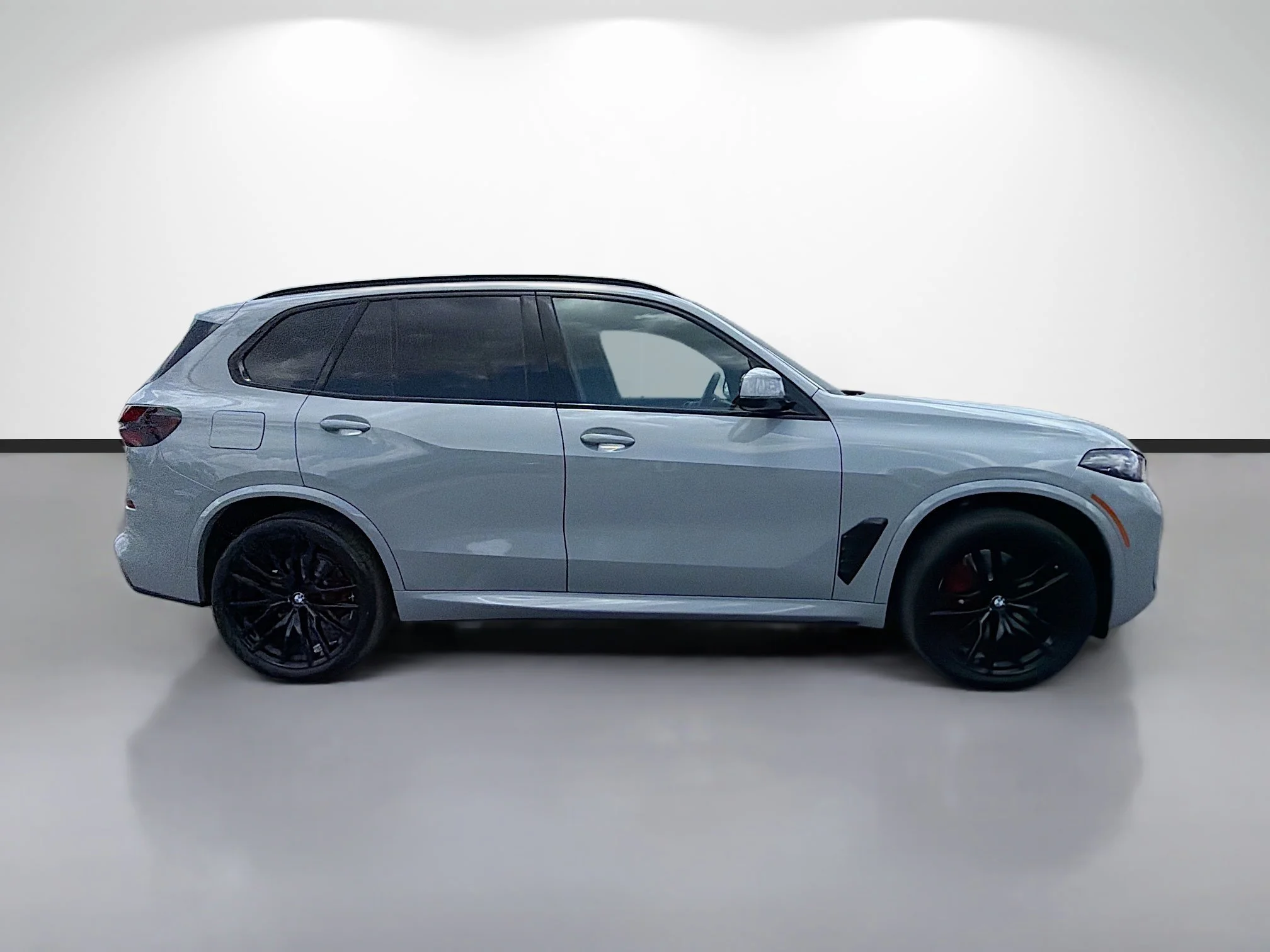 New 2026 Brooklyn Grey Metallic BMW sDrive40i image 2