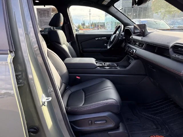 2026 Honda Pilot TrailSport - Photo 9