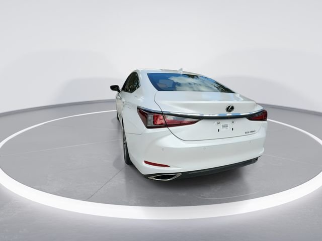 2021 Lexus ES 350 - Photo 6