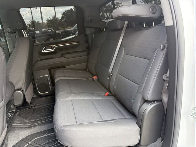 Used 2025 Summit White Chevrolet LT image 17