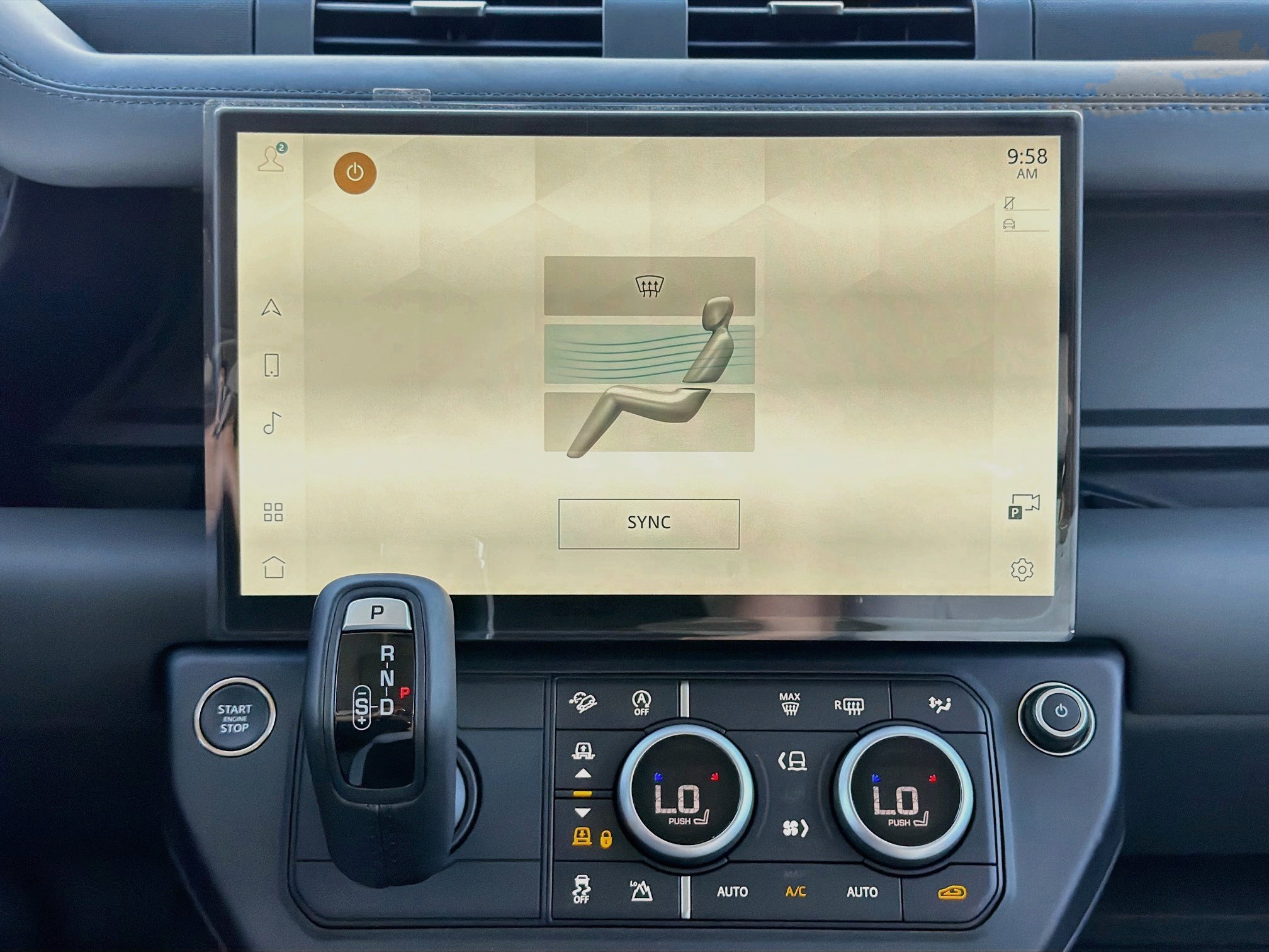 New 2026 Fuji White Land Rover X-Dynamic SE image 34