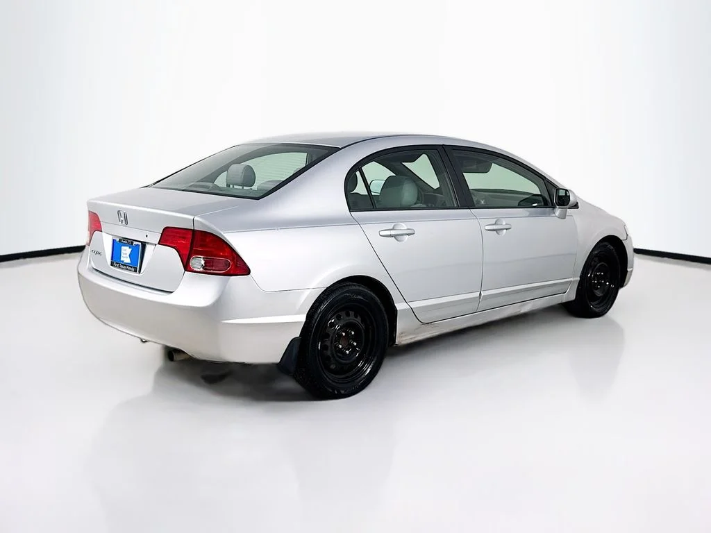 Used 2008 Silver Honda LX image 7