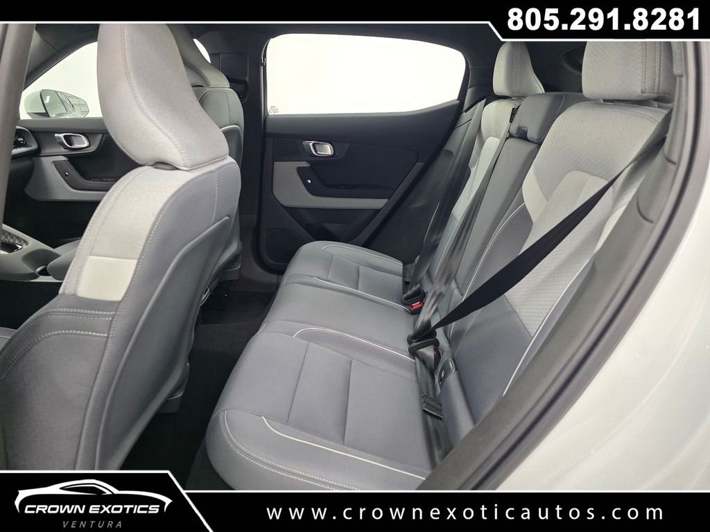 Used 2022 White Polestar Long Range Dual Motor image 18