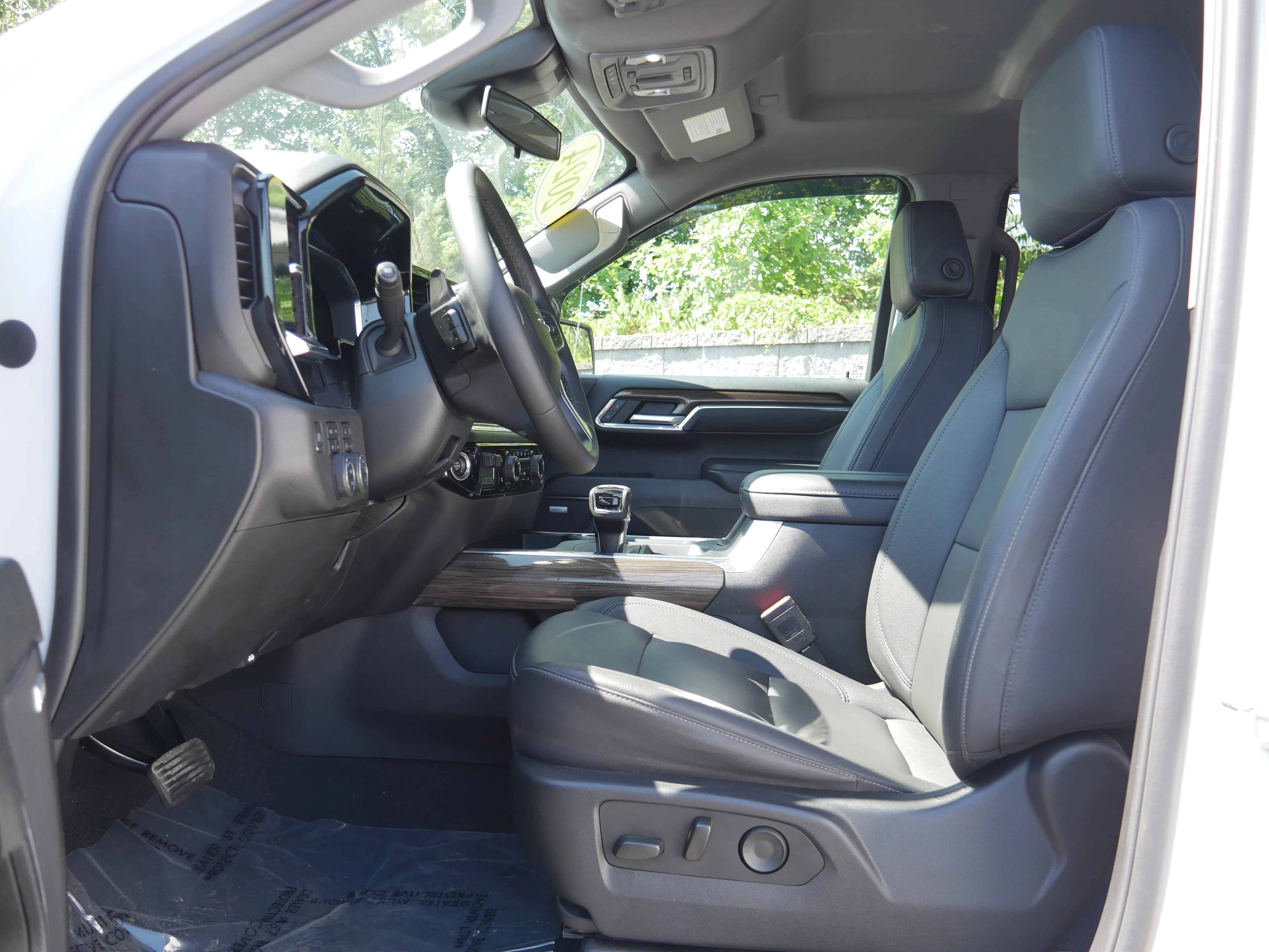 2024 Chevrolet Silverado 1500 RST - Photo 13