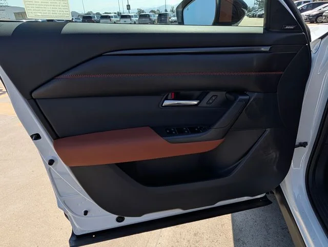 New 2026 Wind Chill Pearl Mazda 2.5 Turbo Premium Plus AWD image 17