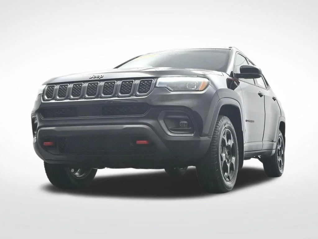 Certified Used 2023 Diamond Black Jeep Trailhawk image 33