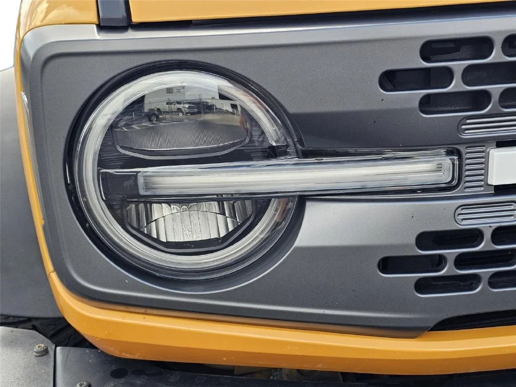 Used 2021 Cyber Orange Met Ford Base image 4