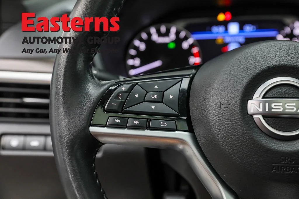 Used 2023 Black Nissan 2.5 SL image 14