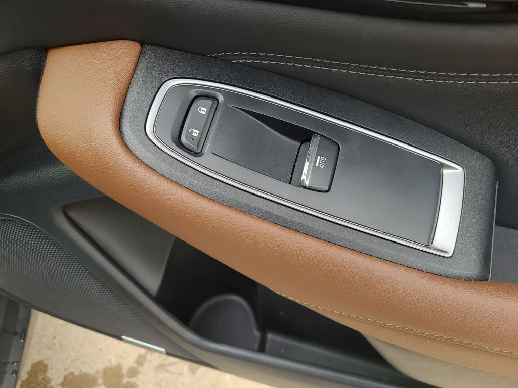 Used 2020 White Subaru Touring XT image 10