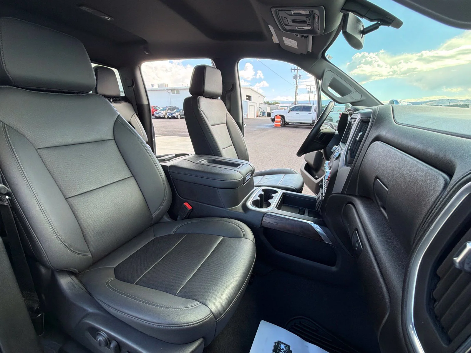 Used 2022 PACIFIC BLUE METALLIC GMC SLT image 36