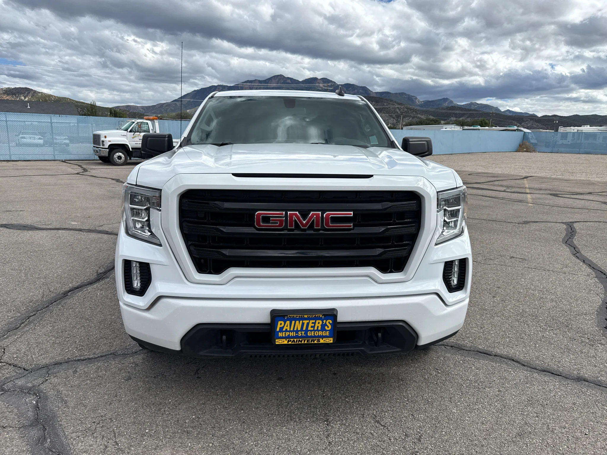 Used 2020 SUMMIT WHITE GMC Elevation image 9