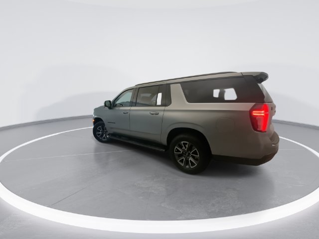 Used 2023 Gray Chevrolet Z71 image 6