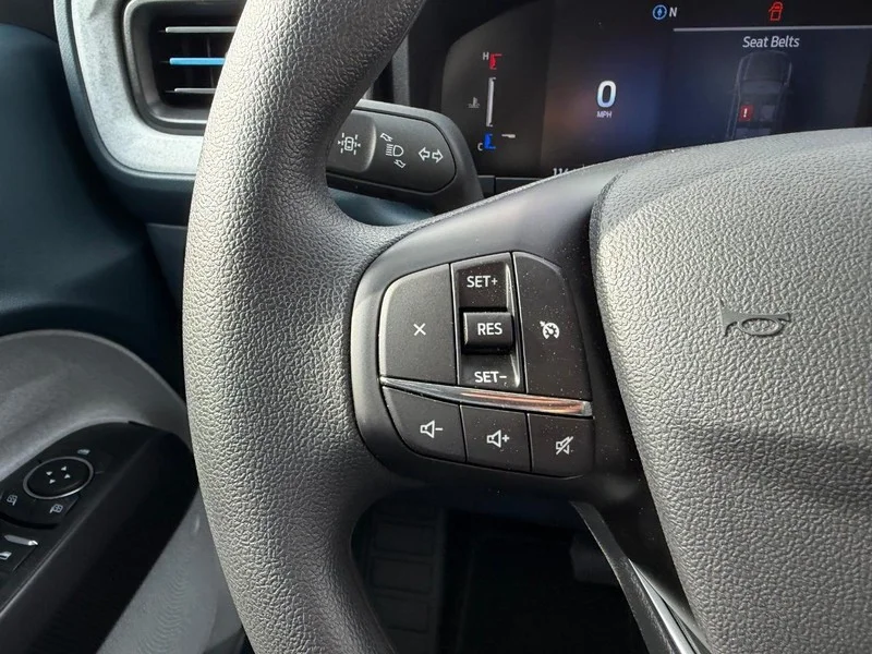 New 2026 Carbonized Gray Metallic Ford XLT image 12