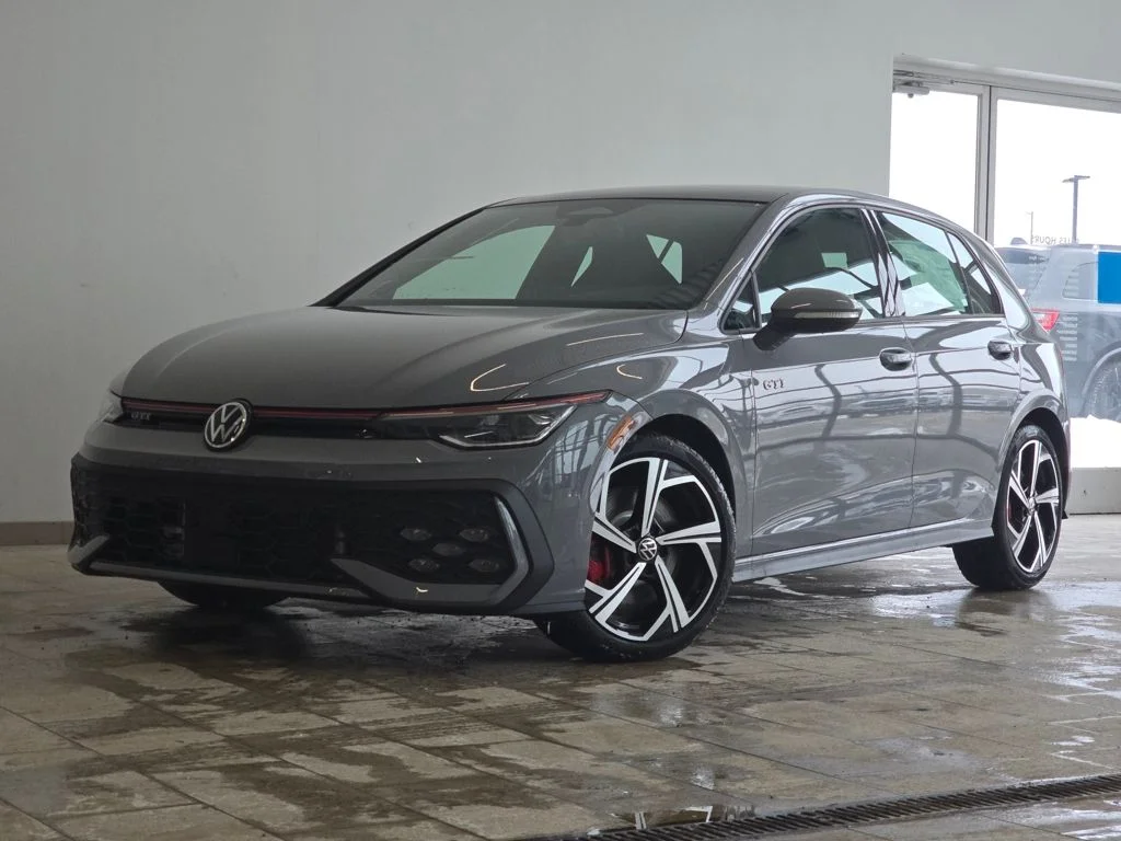 New 2026 Moonstone Gray Volkswagen SE image 2