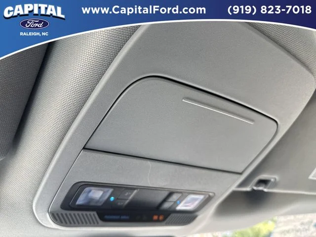 Used 2025 White Ford XLT image 31