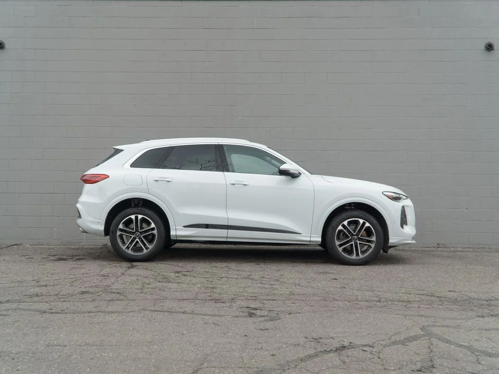 Used 2025 White Audi 2.0T Premium Plus image 8
