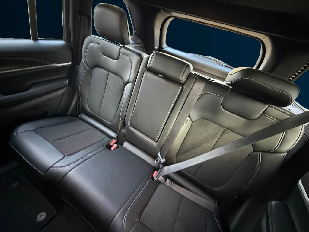 New 2027 Black Jeep Laredo Altitude image 16