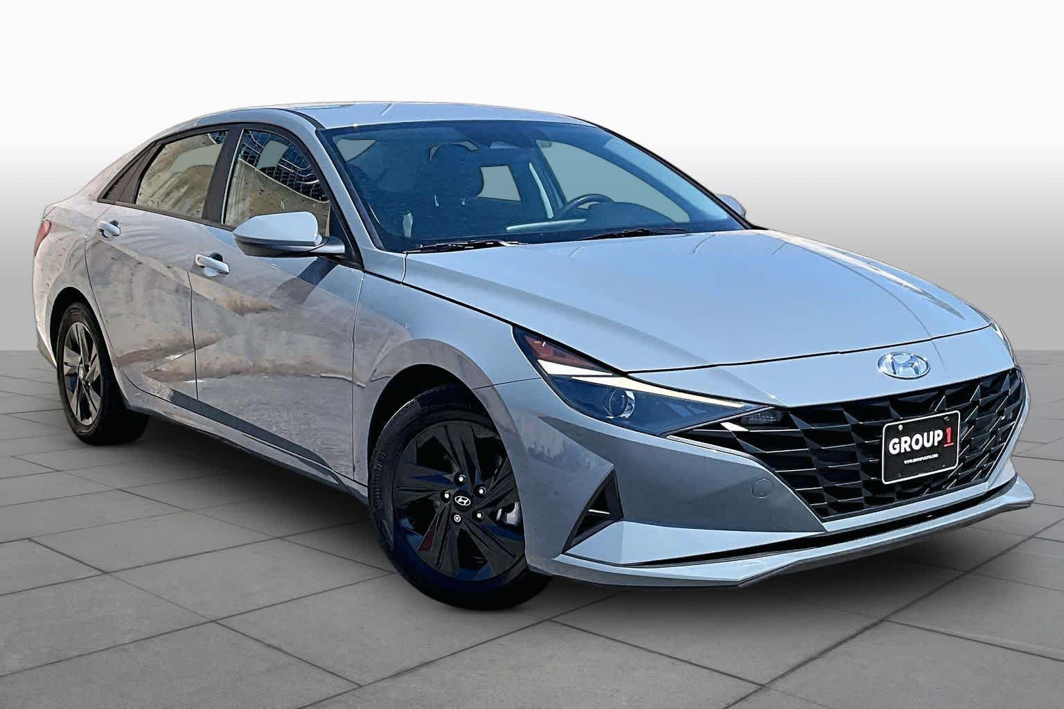 Used 2023 Electric Shadow Hyundai SEL image 3