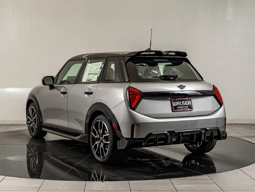 2026 MINI Hardtop 4 Door S - Photo 7