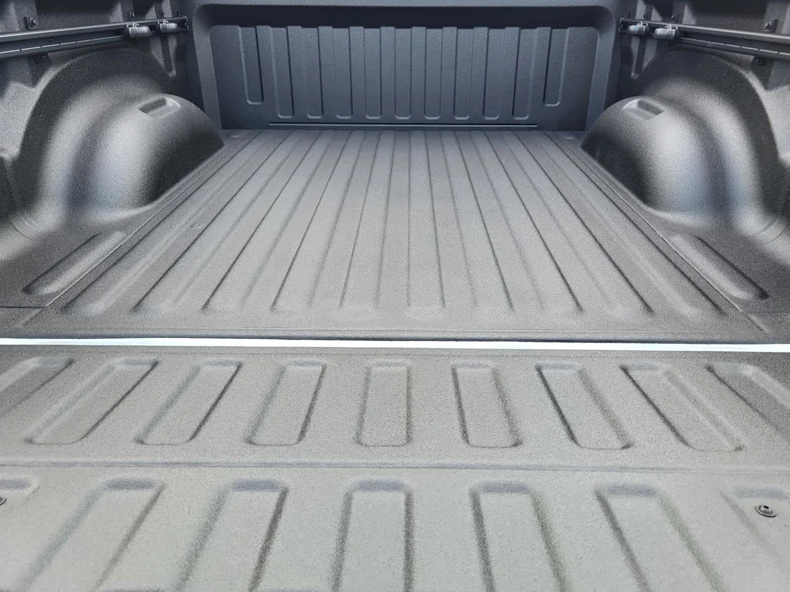 2026 RAM 1500 Laramie - Photo 12