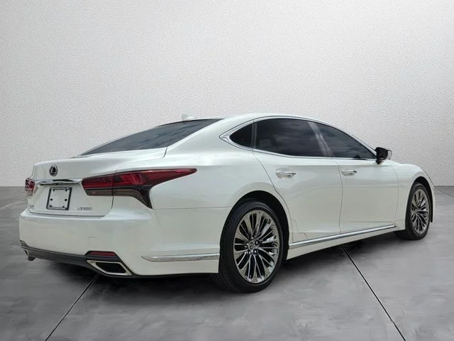 Used 2022 White Lexus 500 Base image 4