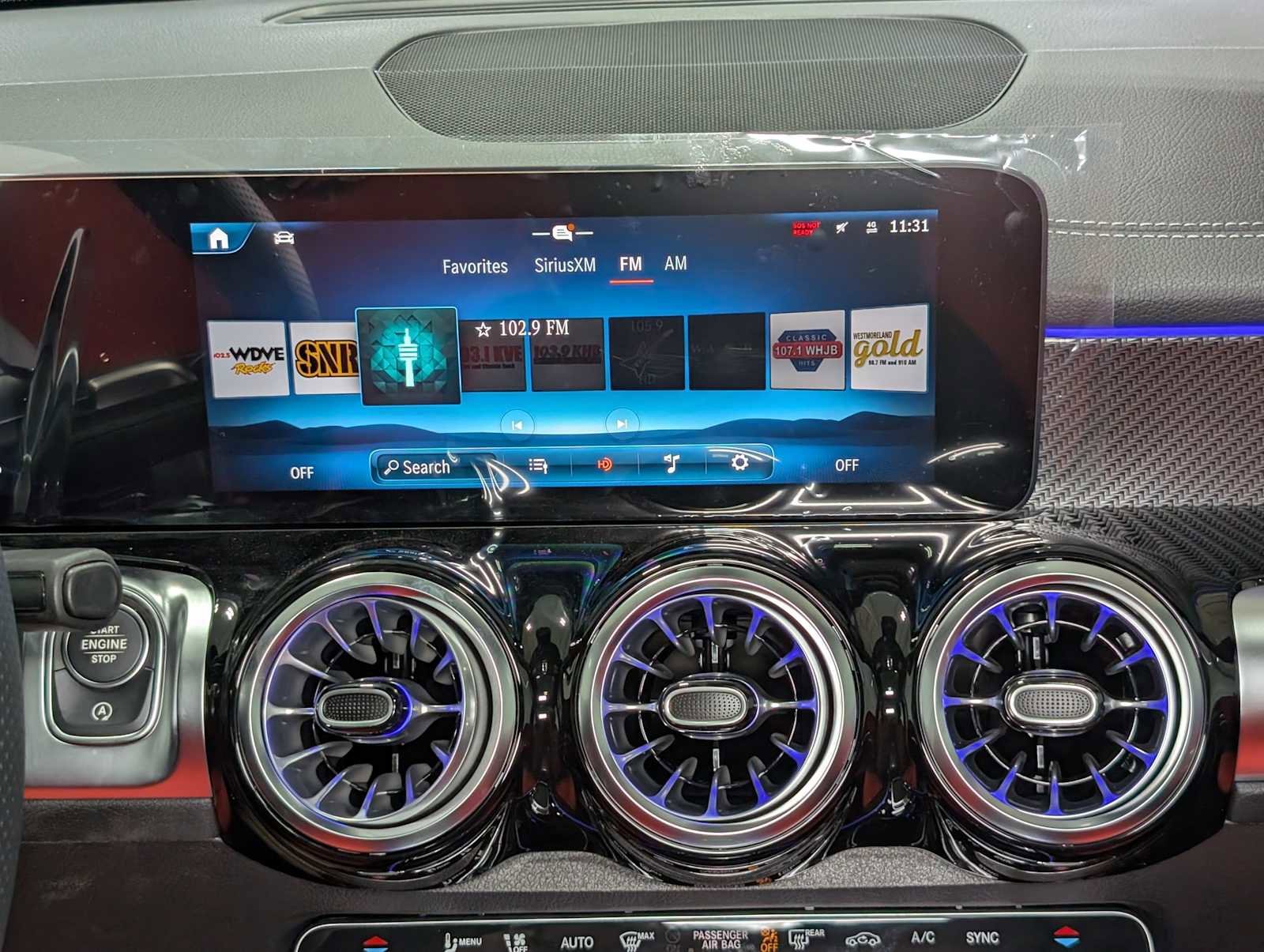 2026 Mercedes-Benz GLB AMG GLB 35 - Photo 18