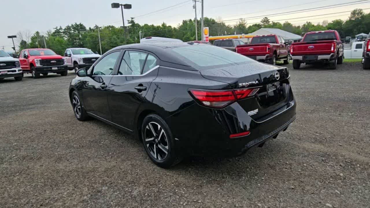 Used 2025 Super Black Nissan SV image 7