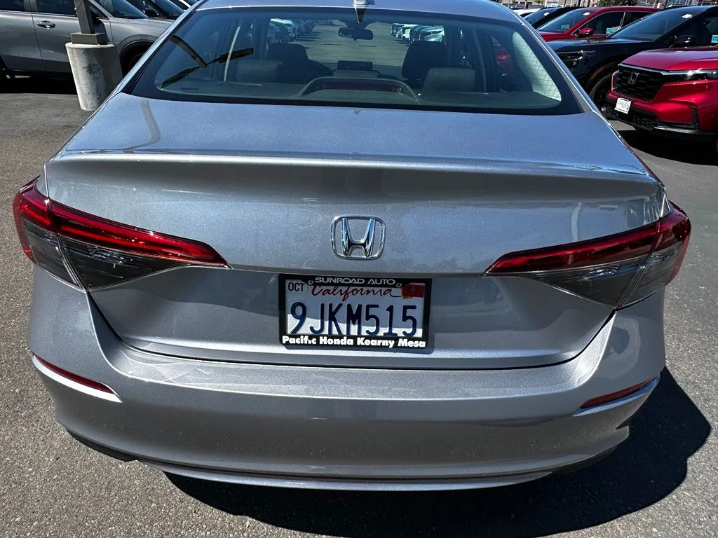 Used 2024  Honda EX image 9
