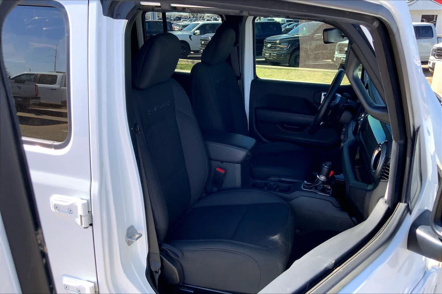 Used 2022 Bright White Clearcoat Jeep Overland image 16