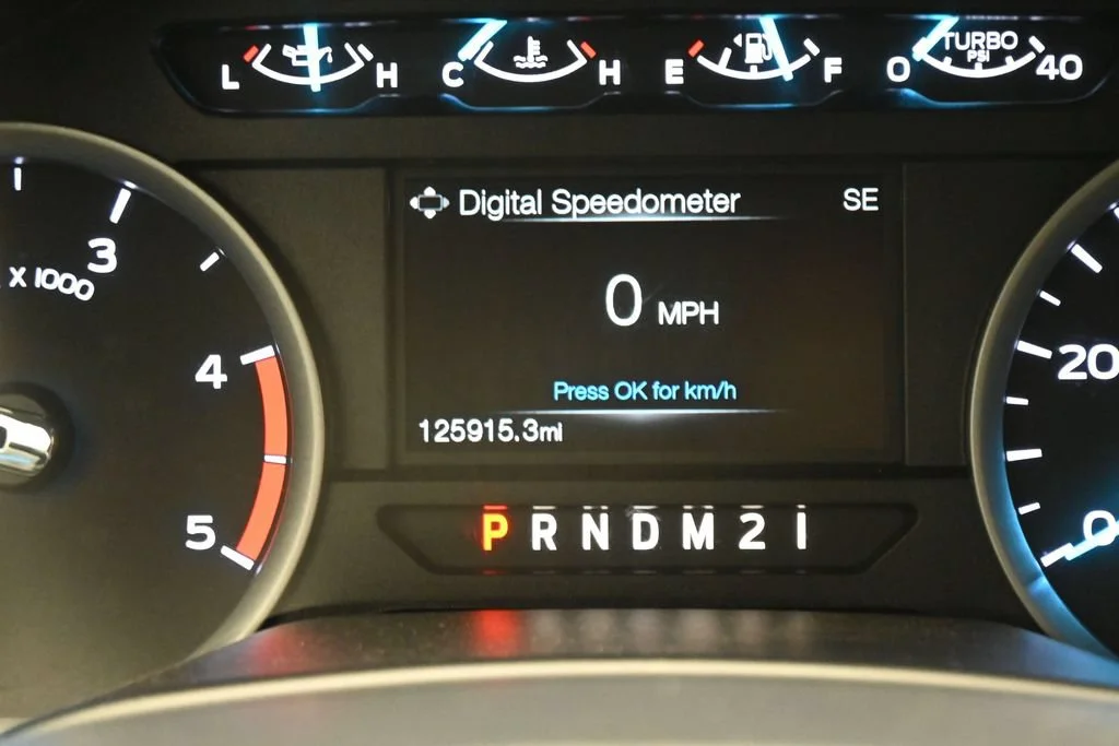 Used 2018 Gray Ford XLT image 19